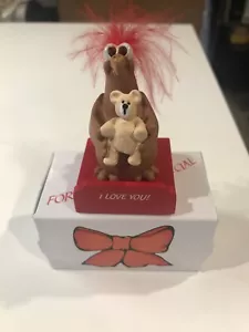 " I LOVE YOU " JOLLY BIRD - The Hug Factory Collectible Figure NIP W/Gift Box - Picture 1 of 7
