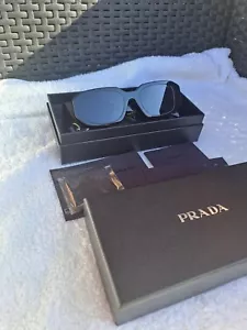 Occhiali da sole donna Prada - Foto 1 di 13