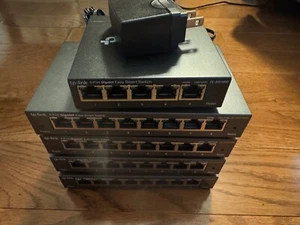 (4x) TP-Link TL-SG108E switches and (1x) TL-SG105E Easy Smart Managed Switches - Photo 1/3