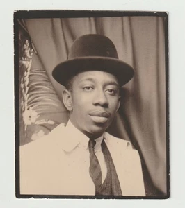 VINTAGE PHOTO BOOTH - HANDSOME AFRICAN-AMERICAN MAN in DERBY HAT - Picture 1 of 1