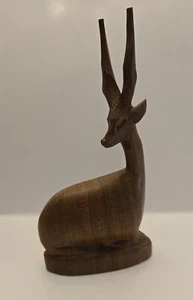 Handgeschnitzte Holz Gazelle Antilope Hirsch sitzend Made in Kenia Afrika  - Bild 1 von 6
