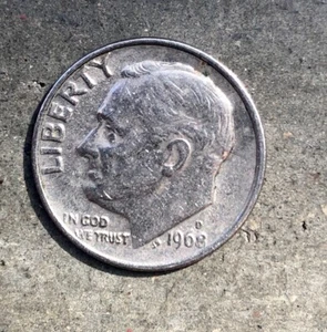 1968-D Roosevelt Dime 10¢ - Picture 1 of 2