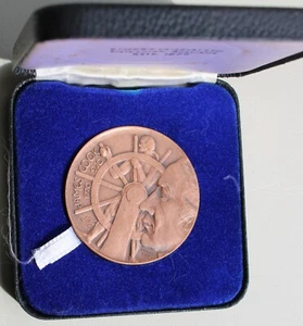 1970 BICENTENARY OF CAPTAIN COOK NATIONAL TRUST VICTORIA MEDAL CASED - Picture 1 of 7
