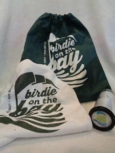 BIRDIE ON THE BAY Gift Set Drawstring Bag Golf Balls Travel Towel New Unused - Picture 1 of 8