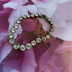 Heidi Daus Clear Faceted Rhinestone Link Tennis Bracelet 7.5” - Picture 1 of 6
