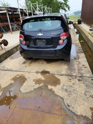 Reposacabezas delantero pasajero Sonic 2012 484144 Foto 1 de 4