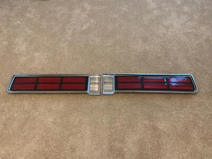 COMPLETE NOS OEM CHEVY Caprice SET 86 90 1986 - 1990 Tail Light LENS Lamp BEZEL - Picture 1 of 6