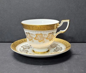 Juego de tazas de té y platillos vintage elegantes de porcelana de hueso toscano con hiedra dorada decoración de pergamino - Imagen 1 de 6