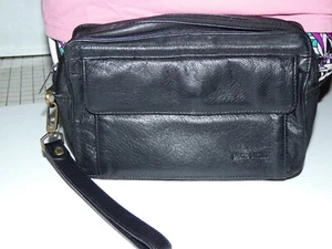 Pierre Cardin Leather Men's Wristlet Black in very good condition - Picture 1 of 10