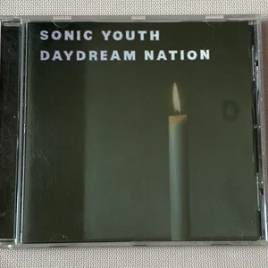 SONIC YOUTH / DAYDREAM NATION   1988  Geffen Records  12 Tracks - Picture 1 of 3