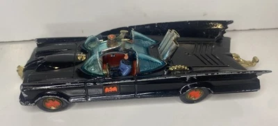 Vintage Corgi Batmobile. 1st issue 1960s Metal Rare Diecast 1/64 - Image 1 of 4