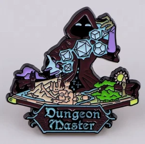 DUNGEON MASTER enamel pin - Dungeons & Dragons game fantasy - FREE SHIPPING - Foto 1 di 1