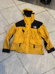 Vintage 90's THE NORTH FACE Gore Tex Yellow Mountain Light Jacket Men’s Sz - S - Picture 1 of 12