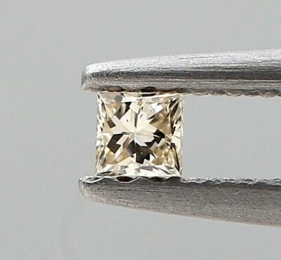 TINY NATURAL DIAMOND 0.07CT INTENSE YELLOW SPARKLING PRINCESS BRILLIANT CUT GIFT - Image 1 of 4