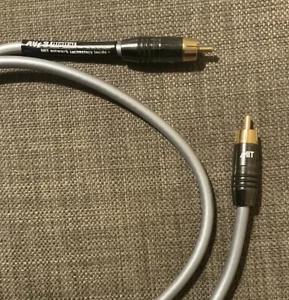 MIT KABEL AVT SERIE 3 DIGITALE VERBINDUNG 2 m/6,6 Fuß - Bild 1 von 3