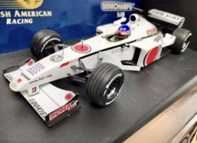 F1 BAR HONDA JACQUES VILLENEUVE SHOWCAR DE 2001 1/18 SCALE 180010079 MINICHAMPS - Photo 1/3