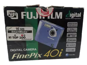 š„Fujifilm Digital Camera FinePix 40i 2.4MP Silver lettore MP3 testato IMBALLO ORIGINALEš„ - Foto 1 di 12