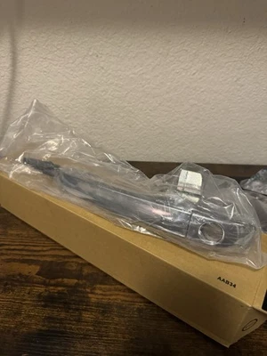 Manija de puerta exterior delantera izquierda TRQ para Dodge Durango Jeep Grand Cherokee 11-21 Foto 1 de 2