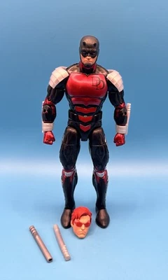Figura de acción Marvel Legend retro blindada Daredevil 6” ¡Envío rápido incompleto! Foto 1 de 4
