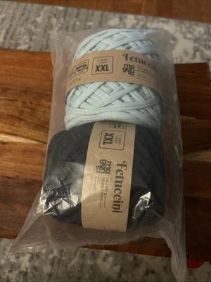 Lion Brand Fettuccini Yarn 1 Skein Teal Green T-shirt Yarn - Image 1 of 4