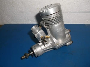 K&B .61  Two 2 Stroke Nitro RC Remote Control Airplane Engine (nice condition) - Picture 1 of 6
