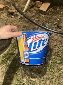 Cubo de hielo Miller Lite Beer Its Miller, cubo de cerveza publicitario de metal - Imagen 1 de 7