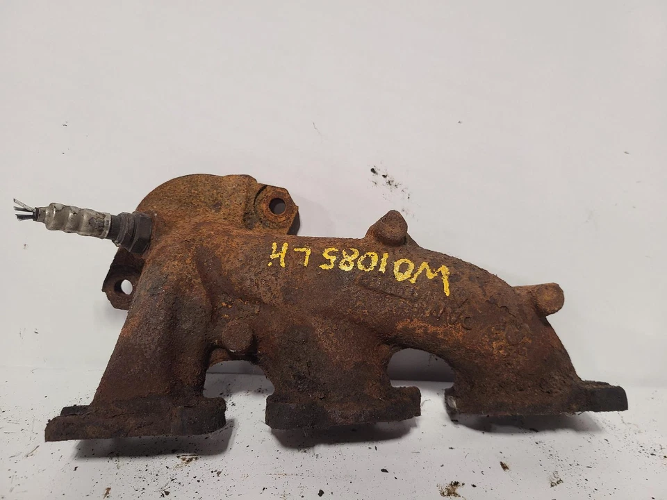 Colector de escape delantero izquierdo usado se adapta a: Ford Fiveundert 2006 3,0 L. delantero delantero Foto 1 de 4