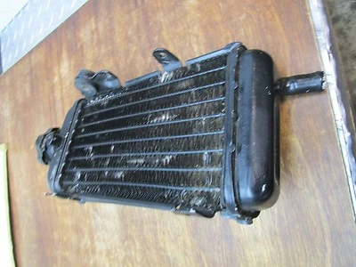WR 200 YAMAHA 1992 WR 200R 1992 RADIATOR RIGHT - Image 1 of 4