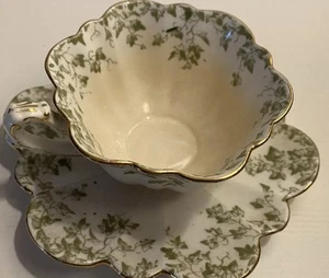 Foley, Wileman, Shelley, 'Green Ivy' tazza e piattino smerlato DEMITASSE - Foto 1 di 5