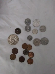 Assorted Foreign Coins Mostly Canadian 18 Total - Picture 1 of 5