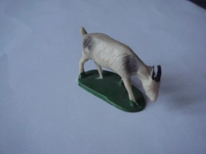FIGURINE STARLUX FERME CHÈVRE 1 ERE GÉNÉRATION - Picture 1 of 1