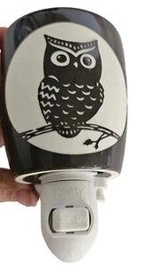 Scentsy Gray Owl Wall Plug In Wax Warmer Brand New Bulb Tested Working - Picture 1 of 6