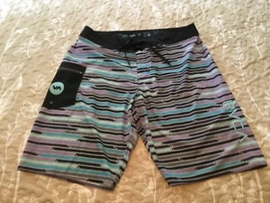 Pantalones Cortos de Tabla RVCA Rendimiento Elastizados Natación Surf Baúl Multicolor Rayas 33 - Imagen 1 de 5