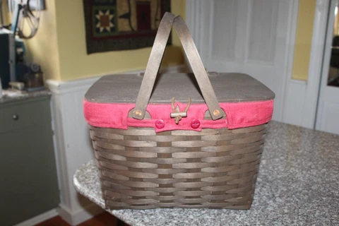 Longaberger Large Picnic Basket W/ Fabric Liner, Plastic Liner and Stand - EUC Cover