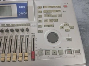 Korg D1600 Digital Recorder Sequencer 16-Track w/ Cable Operation Confirmed - Picture 1 of 24