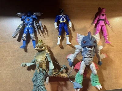 Power Rangers Action Figure Lot - Image 1 of 4