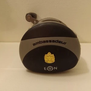 Mulinello da Pesca ABU GARCIA AMBASSADEUR MODELLO EON 6600 Baitcasting - Foto 1 di 9