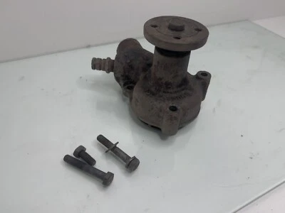 Bomba de agua Ford 200 en línea 6 usada OEM Bronco Fairmont Monarch Zephyr 24C-97 Foto 1 de 4