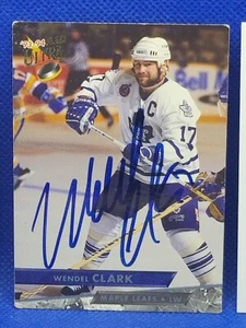1993 FLEER ULTRA WENDEL CLARK HAND AUTO (NO COA) VGEX LEAFS AA1609 - Bild 1 von 2