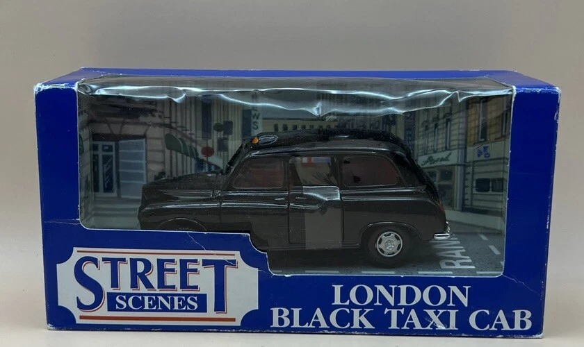 Street Scenes -London Black Taxi Cab Austin FX4  - Model Car - Box Damage - Image 1 of 4