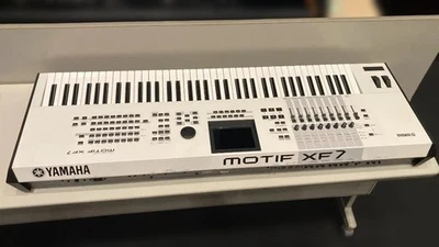 YAMAHA MOTIF XF7 WH Keyboard Synthesizer - Image 1 of 4