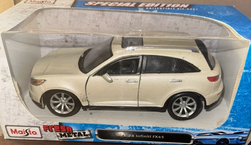 Maisto Special Edition Fresh Metal  1/24 Infinity FX45 #31994 #740* - Image 1 of 1