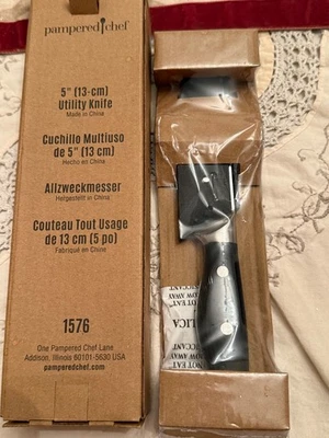 Pampered Chef | 5" (13-cm) Utility Knife | NEW | 1576 - Image 1 of 4