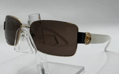 Gafas de sol Chanel 4152 en color 12411 Foto 1 de 4