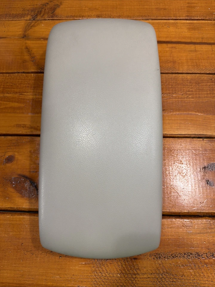 2007 - 2011 丰田凯美瑞中心控制台灰色皮革扶手盖组件原始设备制造商 — 第 1/4 张图片