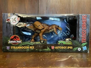 NEW! Transformers Jurassic Park TYRANNOCON REX & AUTOBOT JP93 Collaborative 2021 - Picture 1 of 12