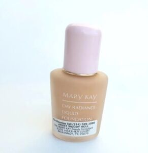 New In Box Mary Kay Day Radiance Liquid Foundation Honey Beige #1075