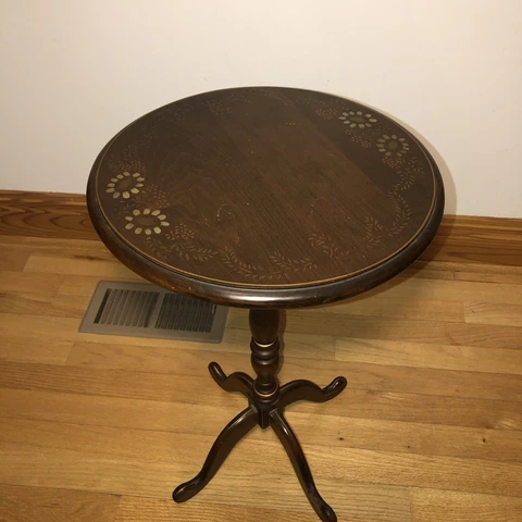VTG Stenciled Hitchcock Floral Side Pedestal Table Plant Stand 22 1/8” Lock 1776 Cover