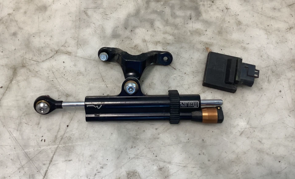 Amortiguador electrónico Kawasaki Ninja ZX10 ZX10R OHLINS 2015 11-15 ECU OEM Foto 1 de 1