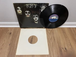VINTAGE 1977 KISS SELF TITLED CASABLANCA NBLP 7001 ROCK VINYL LP RECORD ALBUM - Picture 1 of 16